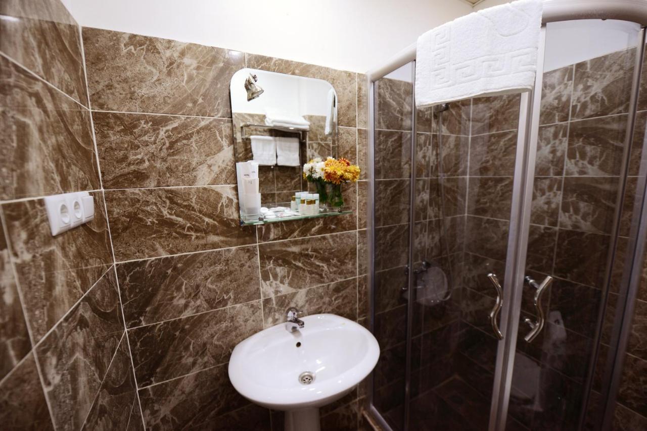 Accent Hotel Tbilisi ภายนอก รูปภาพ