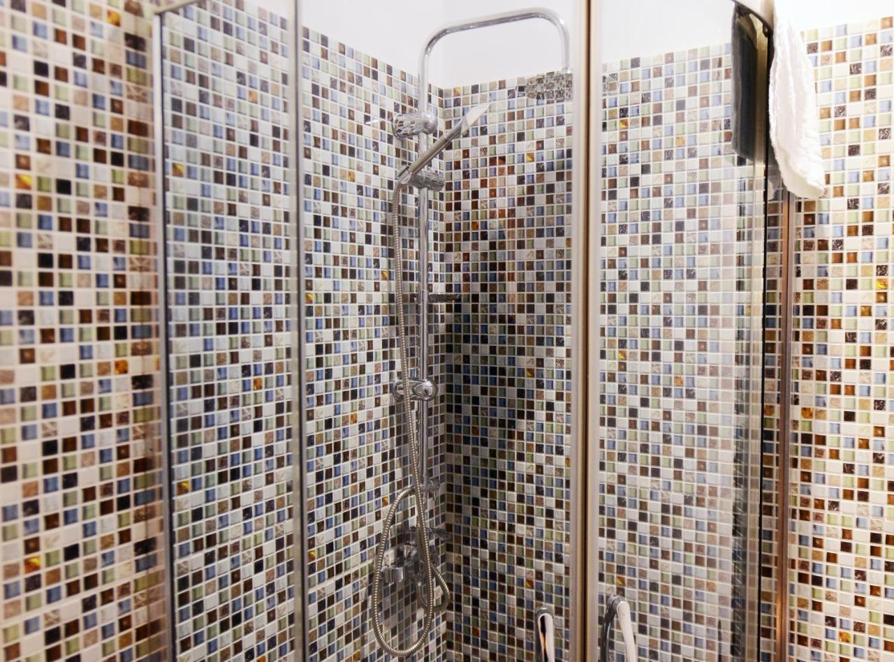 Accent Hotel Tbilisi ภายนอก รูปภาพ